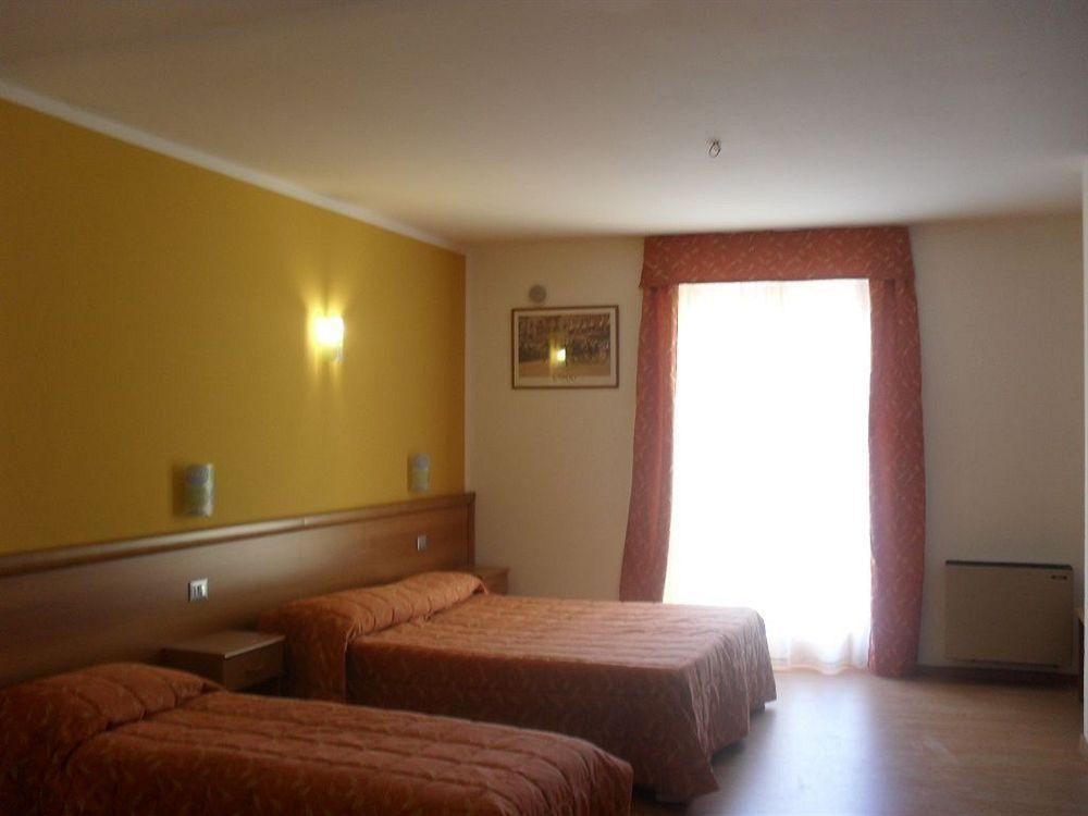 Hotel Montebaldina San Zeno di Montagna Dış mekan fotoğraf